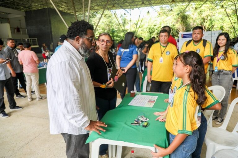 ”Ufam apresenta 42 trabalhos na 5ª Feira Amazonense de Matemática “