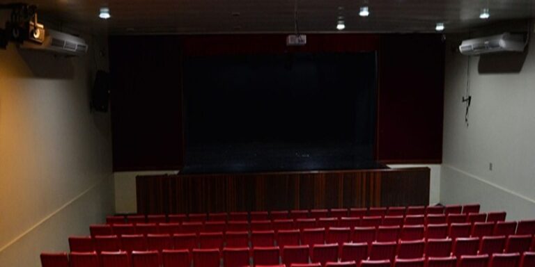 Cineteatro Pe. Pedro Vignola.