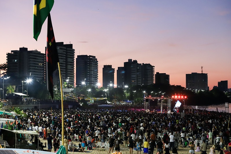 “Amanhecer Manaus’ na Ponta Negra”