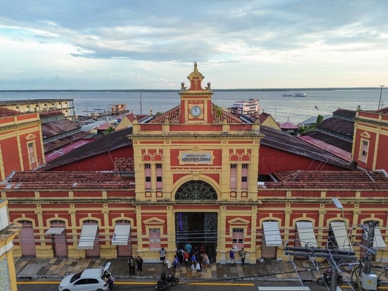 Prefeitura de Manaus celebra os 143 anos do mercado municipal Adolpho Lisboa com programação especial que une história, cultura e gastronomia.
