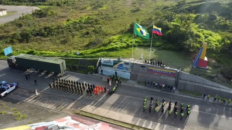 Ajuda humanitária da Prefeitura de Manaus chega à fronteira e começa a ser distribuída na Venezuela.