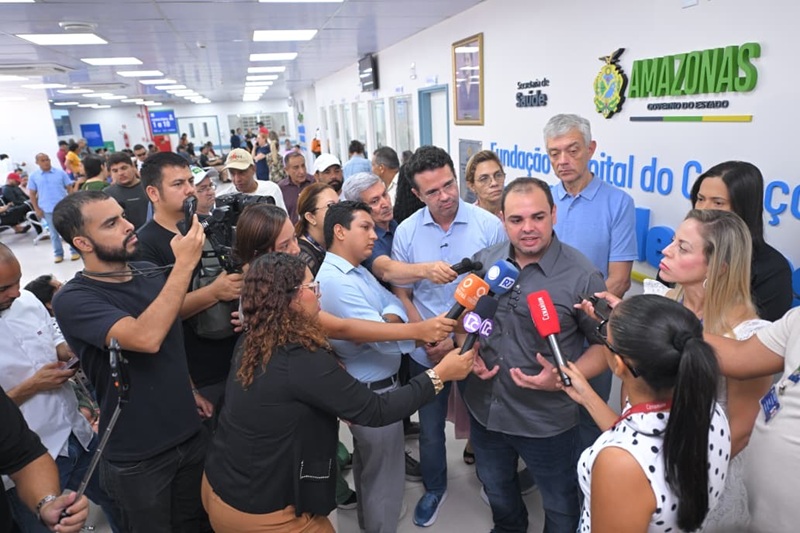 Governador Roberto Cidade visita Hospital Francisca Mendes.