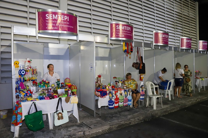 ‘Bazar de Dia dos Pais’ na galeria dos Remédios com opções de presentes e incentivo ao empreendedorismo.