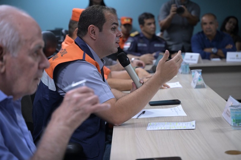 Roberto Cidade reforça combate às queimadas e ações contra a estiagem no Amazonas