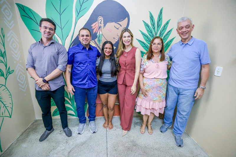Governador Roberto Cidade inaugura espaço de acolhimento para mulheres indígenas na Maternidade Balbina Mestrinho