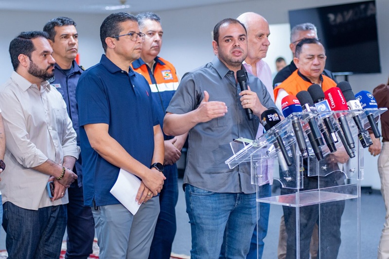 Roberto Cidade alinha ações com municípios e Governo Federal para enfrentar incêndios florestais no Amazonas