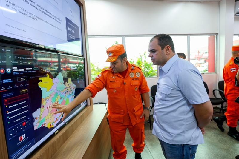 Governador Roberto Cidade acompanha combate às queimadas e destaca redução dos focos de calor no Amazonas