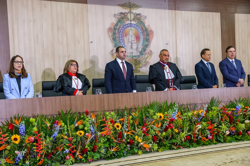 Governador Roberto Cidade prestigia posse de novos desembargadores do Tribunal de Justiça do Amazonas