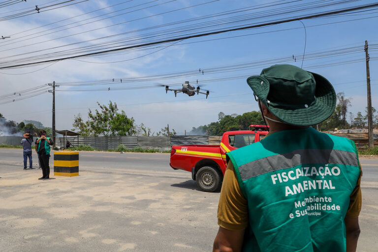 Manaus registra 79 ocorrências de queimadas e descarte irregular de resíduos