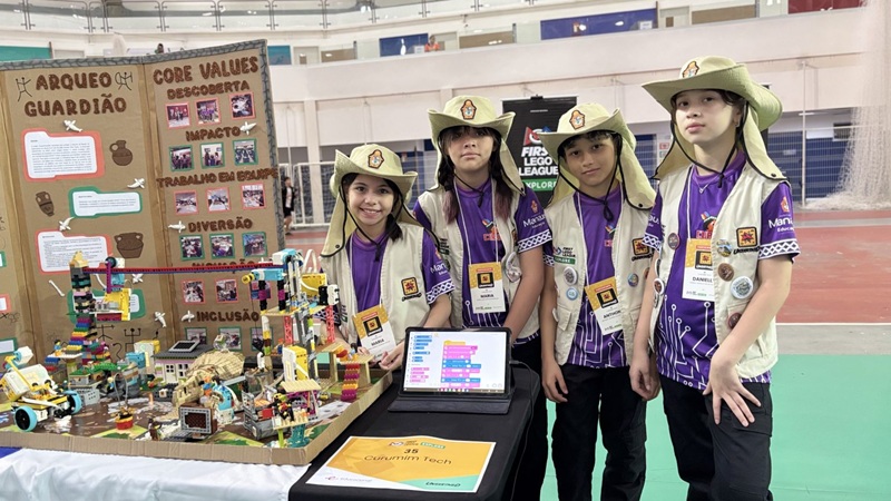 Estudantes de Manaus conquistam prêmio de inovação em festival nacional de robótica no Rio de Janeiro